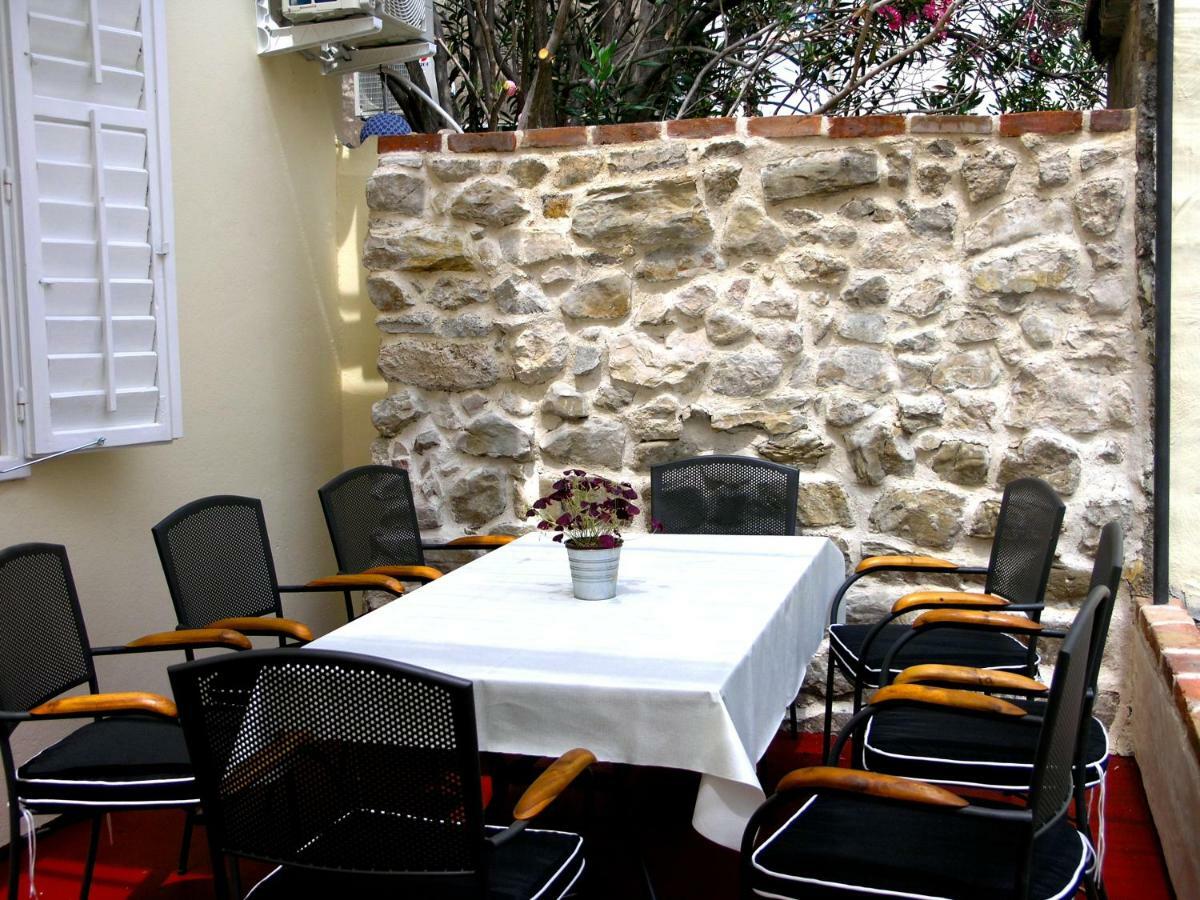 Holiday Home Lija Center Rab Town Kültér fotó