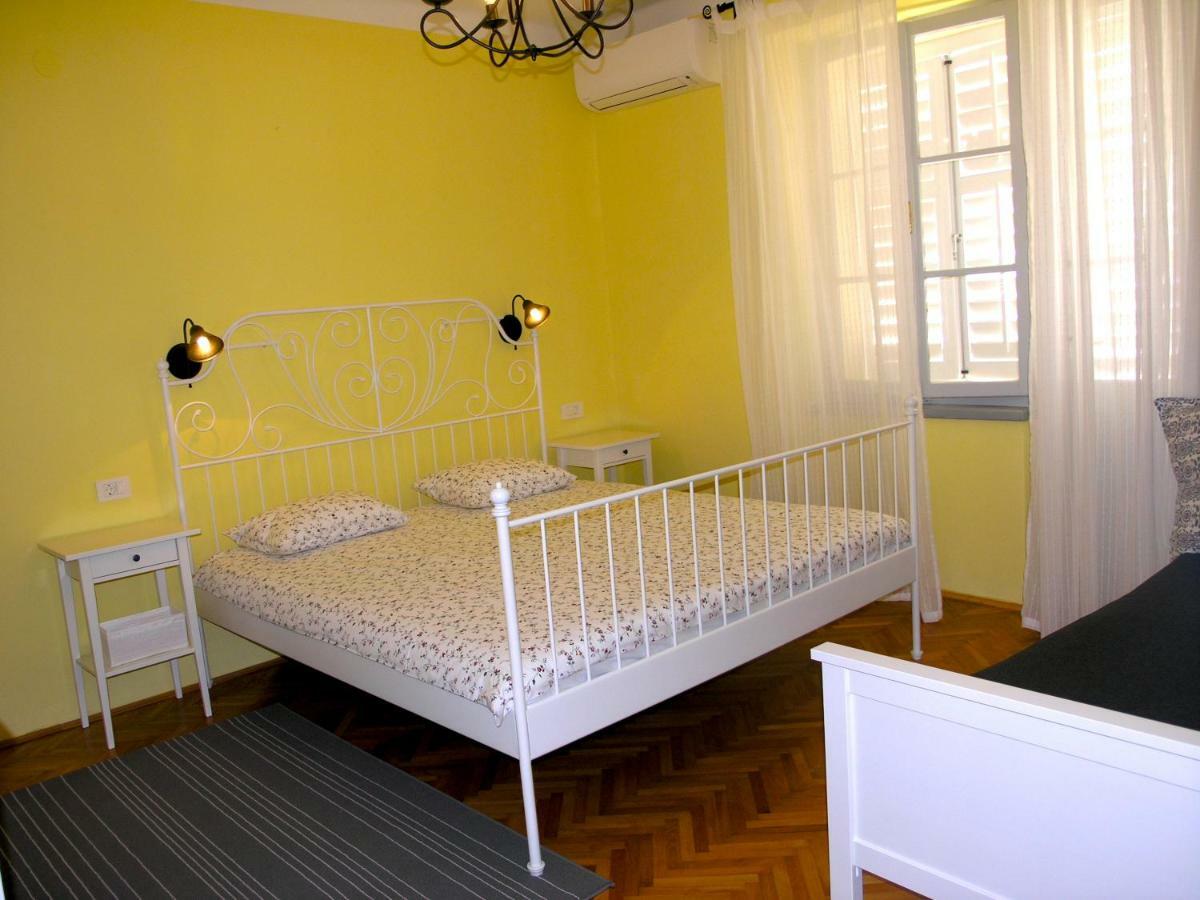 Holiday Home Lija Center Rab Town Kültér fotó