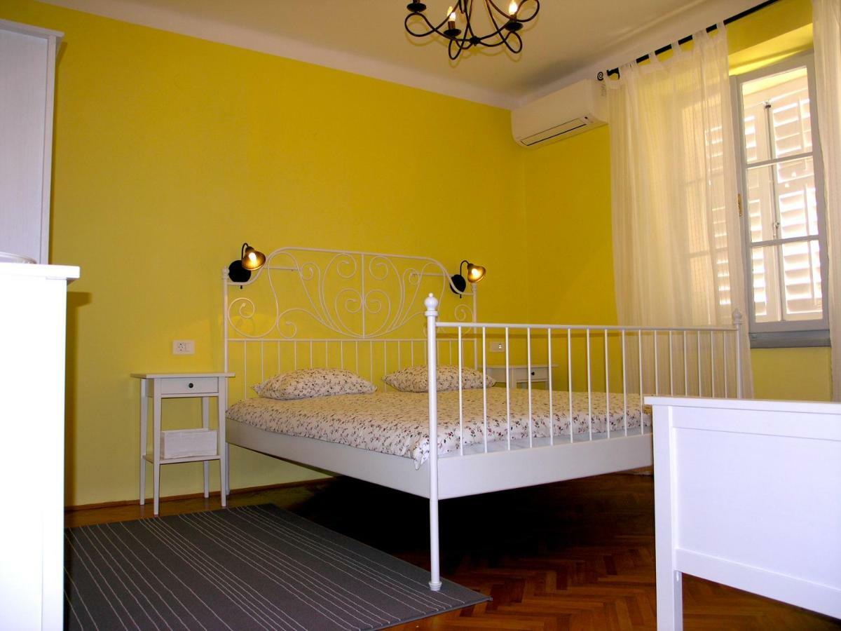 Holiday Home Lija Center Rab Town Kültér fotó