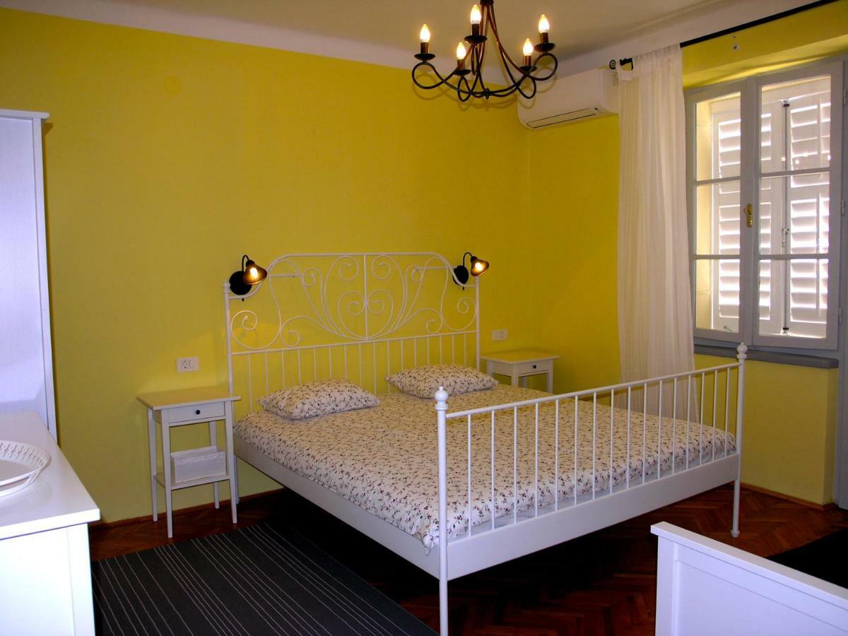 Holiday Home Lija Center Rab Town Kültér fotó