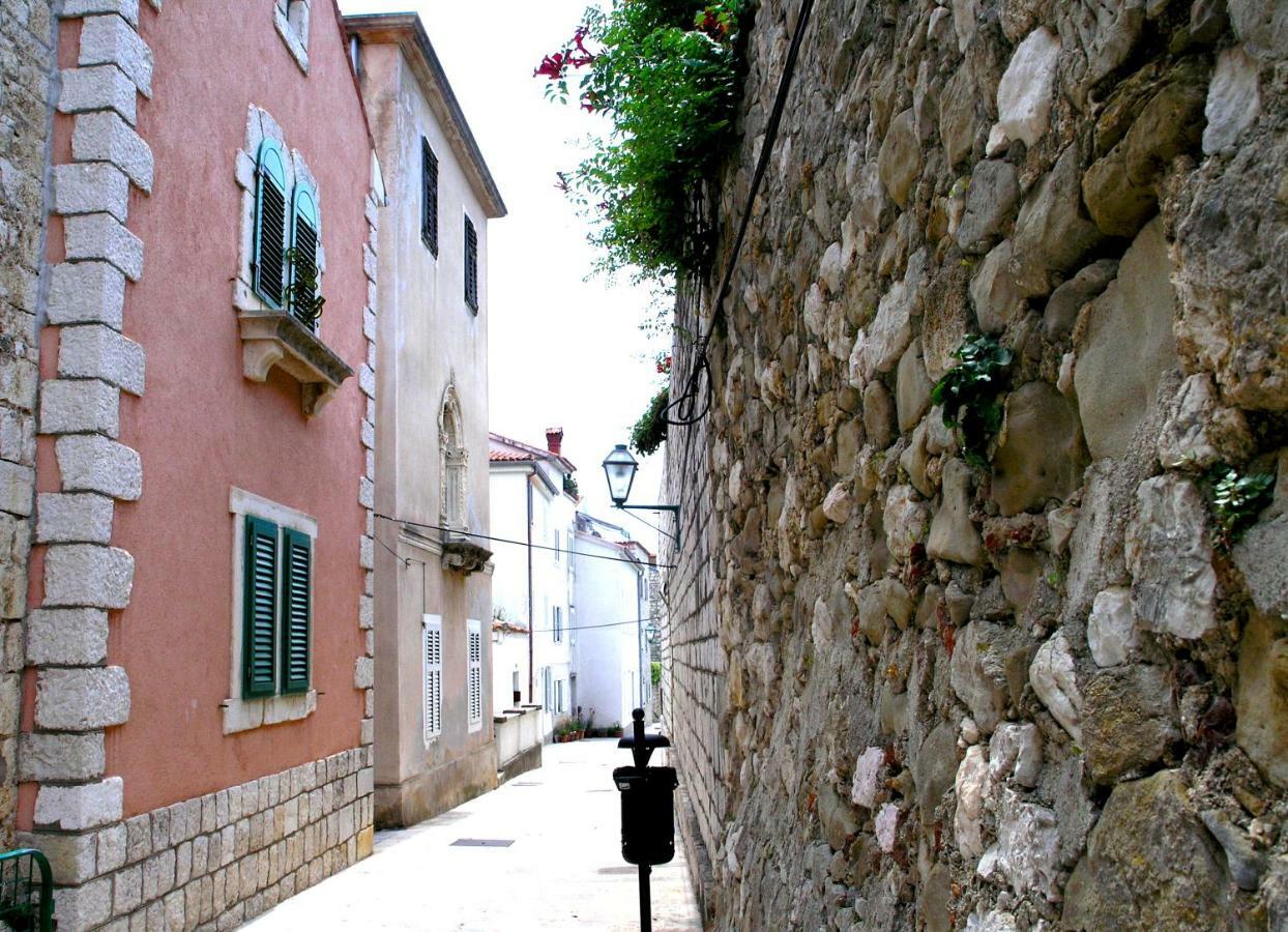 Holiday Home Lija Center Rab Town Kültér fotó